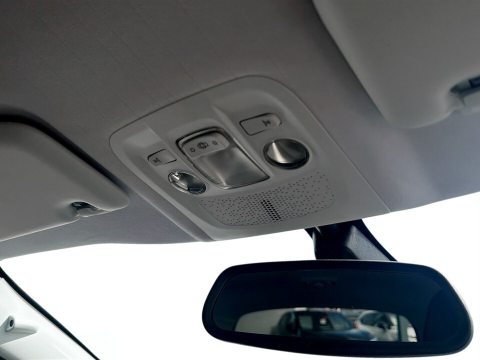 Used Peugeot 2008 2017 for sale - 78220826: Photo 27