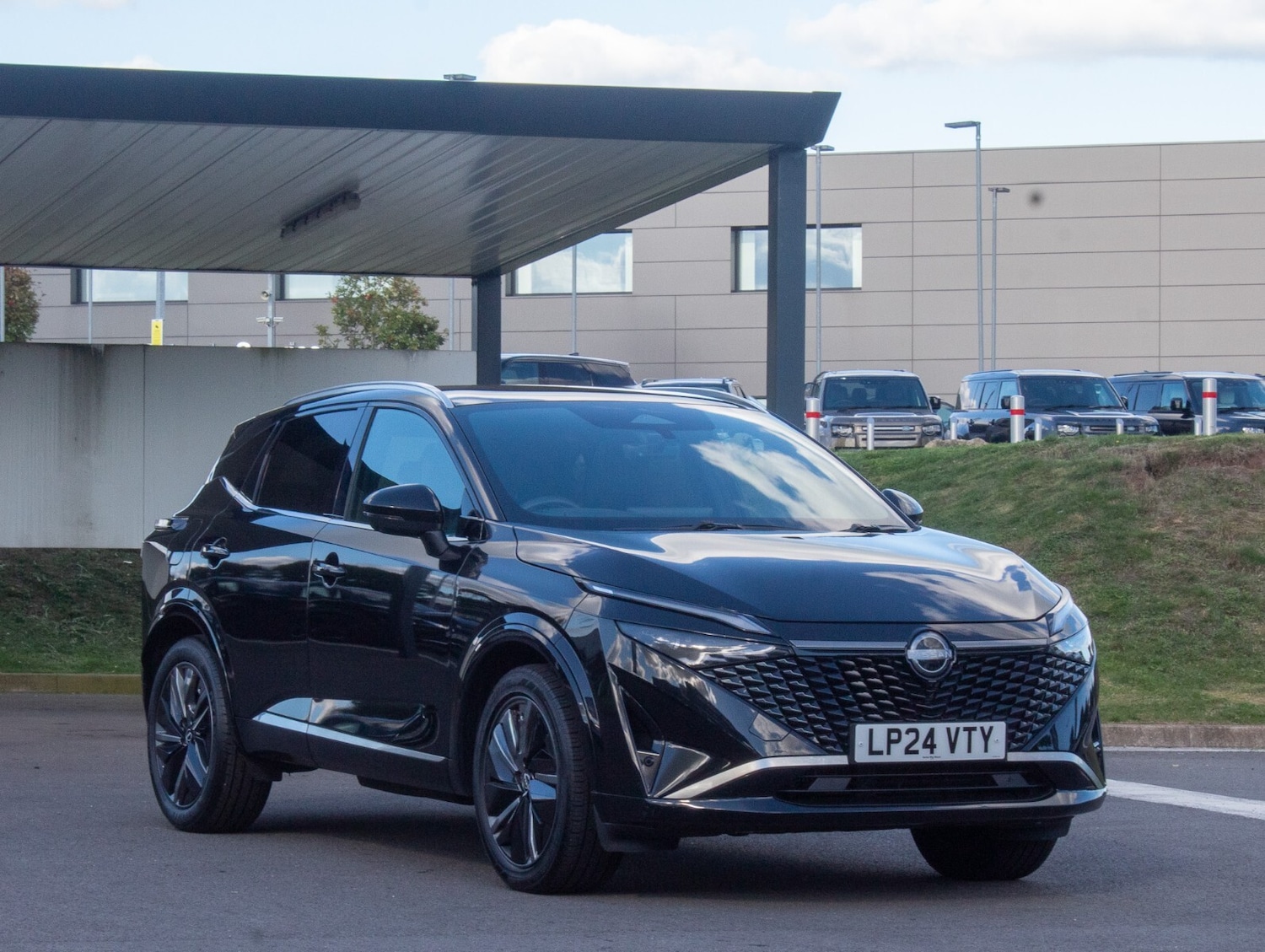 Used Nissan Qashqai 2024 for sale - 76276482: Photo 1