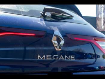 Used Renault Megane 2017 for sale - 74694587: Photo