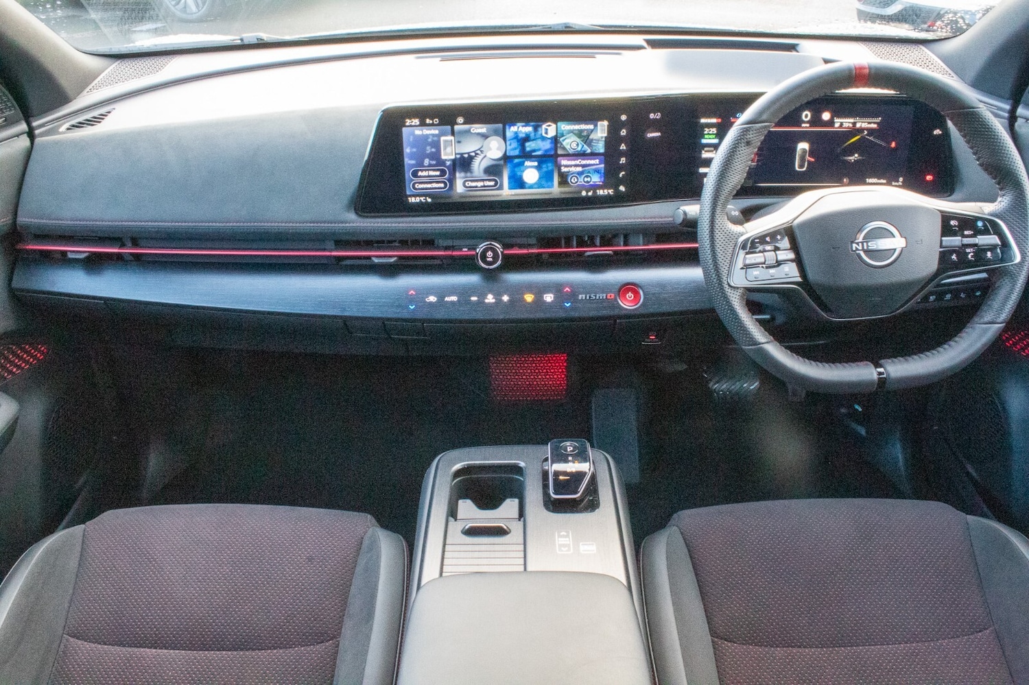 Used Nissan ARIYA 2025 for sale - 76960143: Photo 2