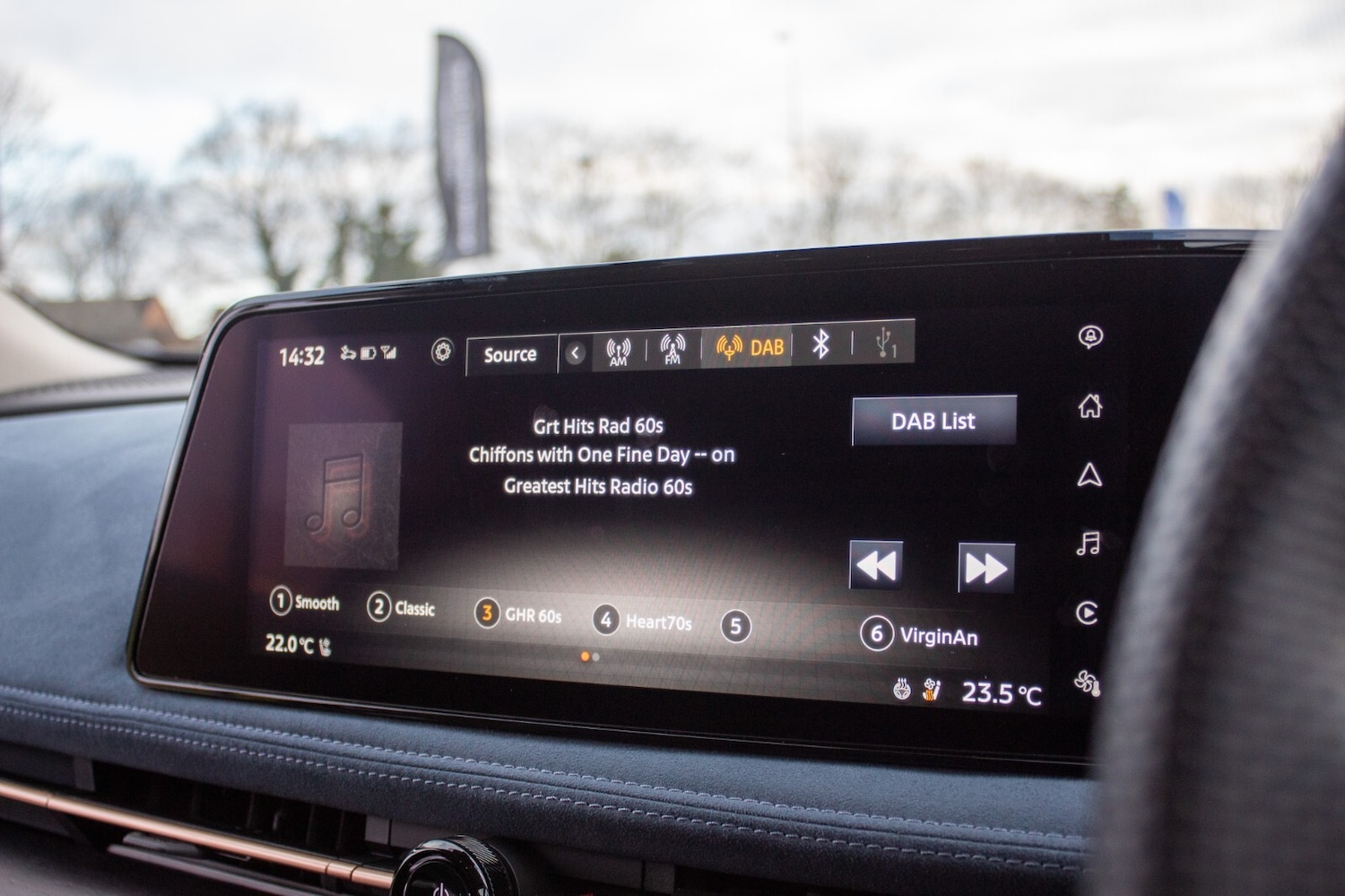 Used Nissan ARIYA 2025 for sale - 76966539: Photo 17