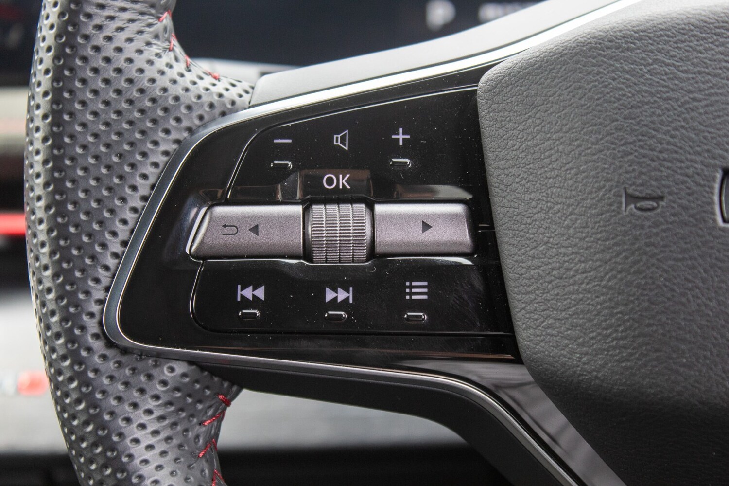 Used Nissan ARIYA 2025 for sale - 76276410: Photo 17