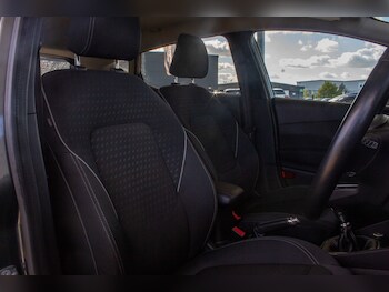Used Ford Fiesta 2017 for sale - 76276777: Photo