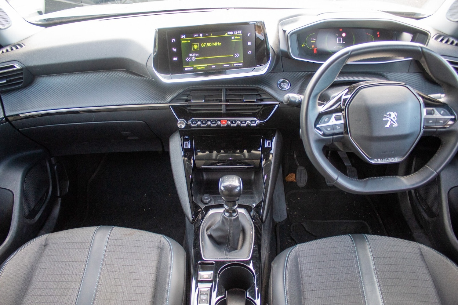 Used Peugeot 2008 2021 for sale - 76602781: Photo 2