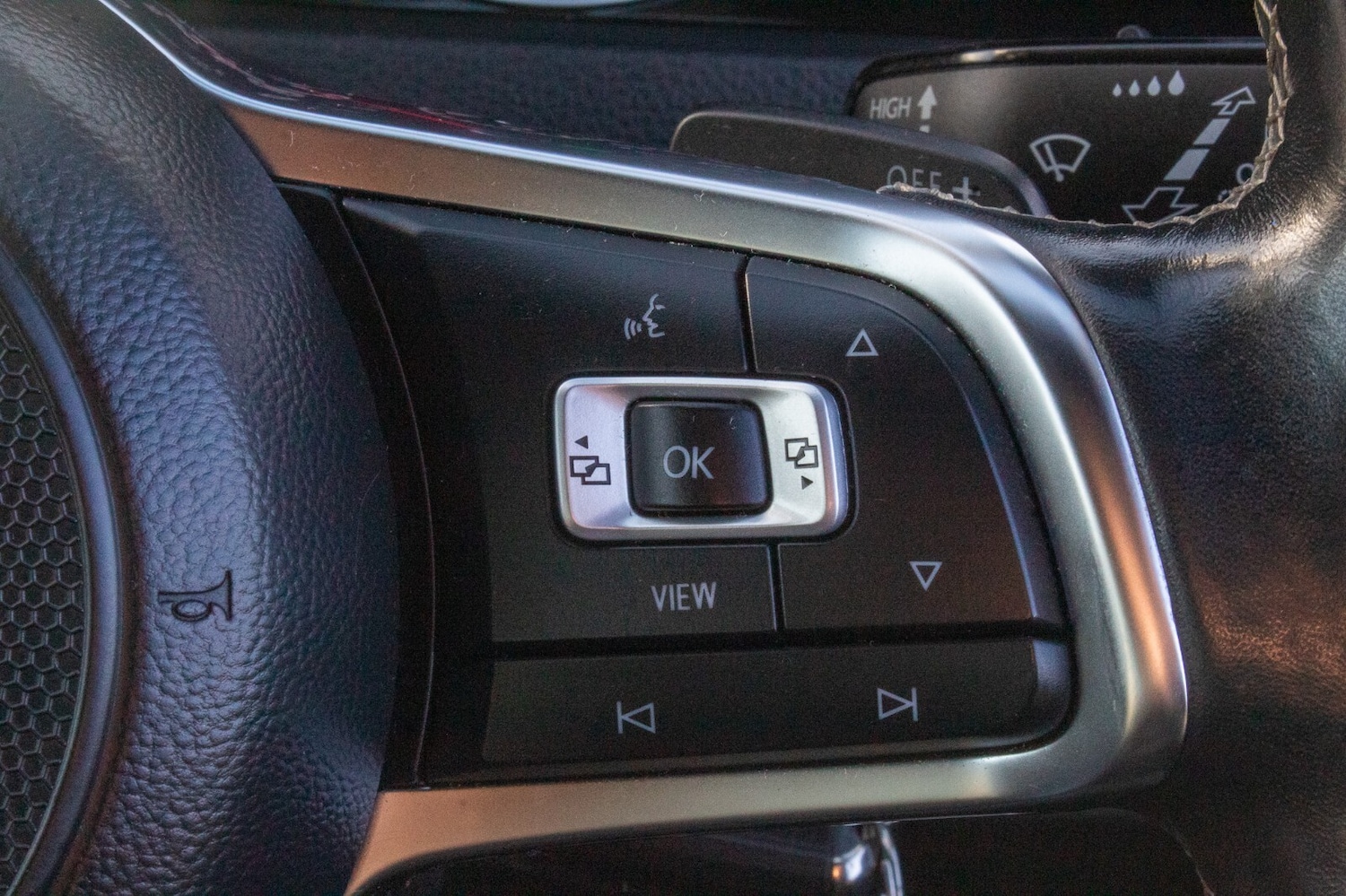 Used Volkswagen Golf 2019 for sale - 76332299: Photo 11