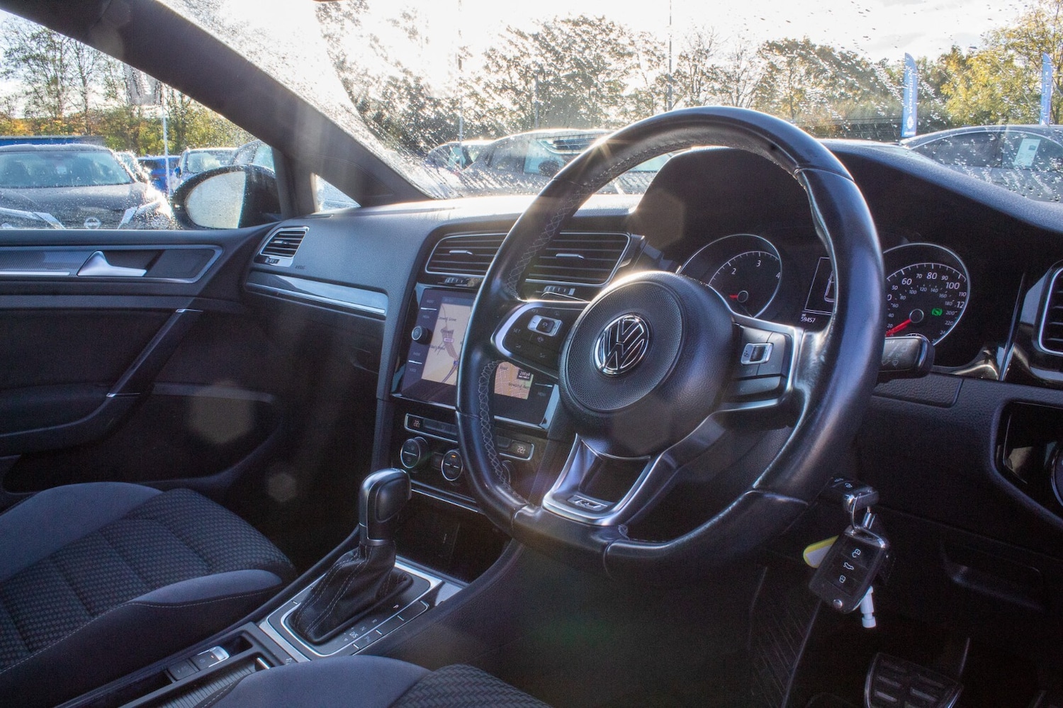 Used Volkswagen Golf 2019 for sale - 76332299: Photo 9