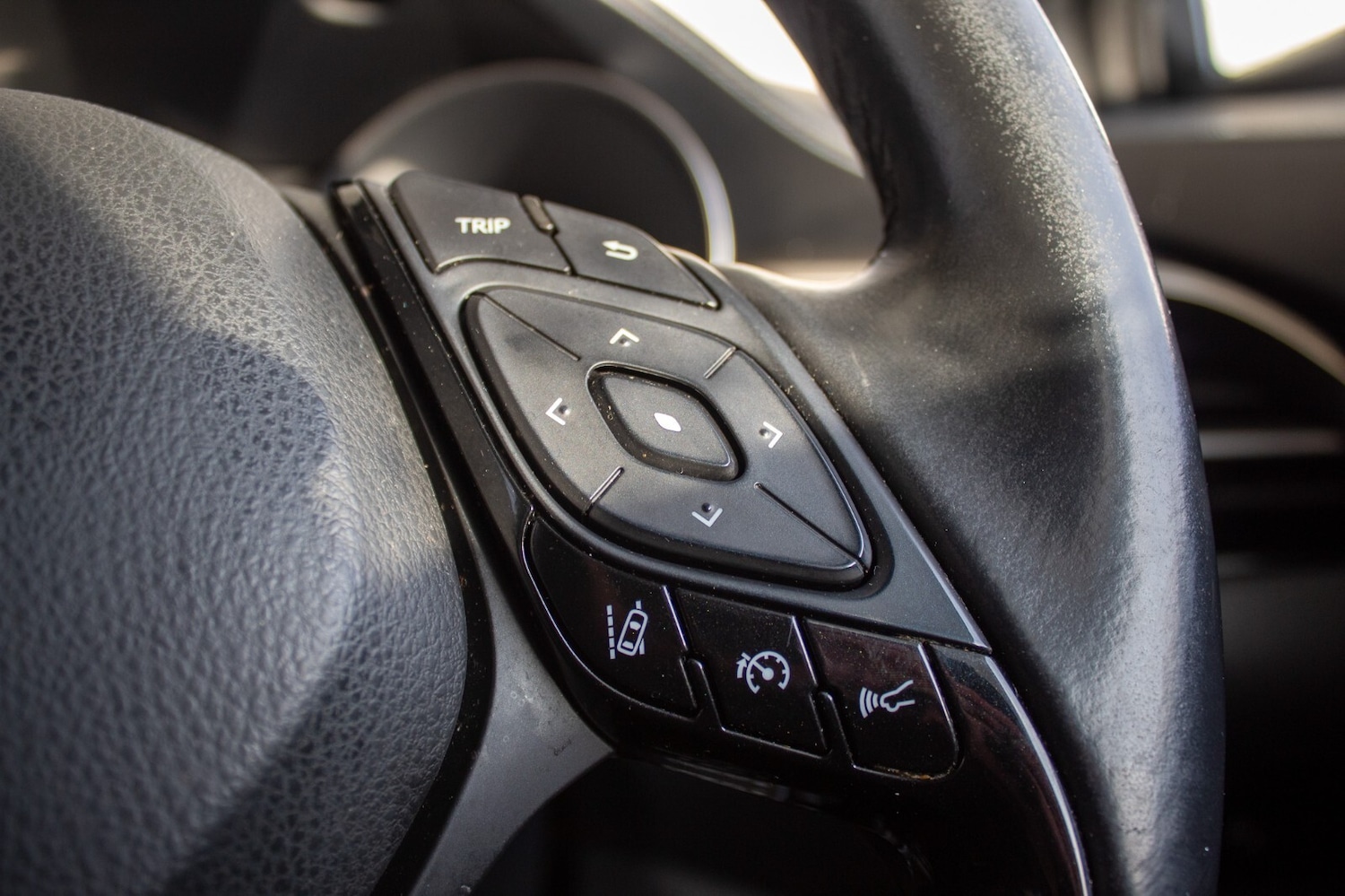 Used Toyota C-HR 2018 for sale - 77102617: Photo 11