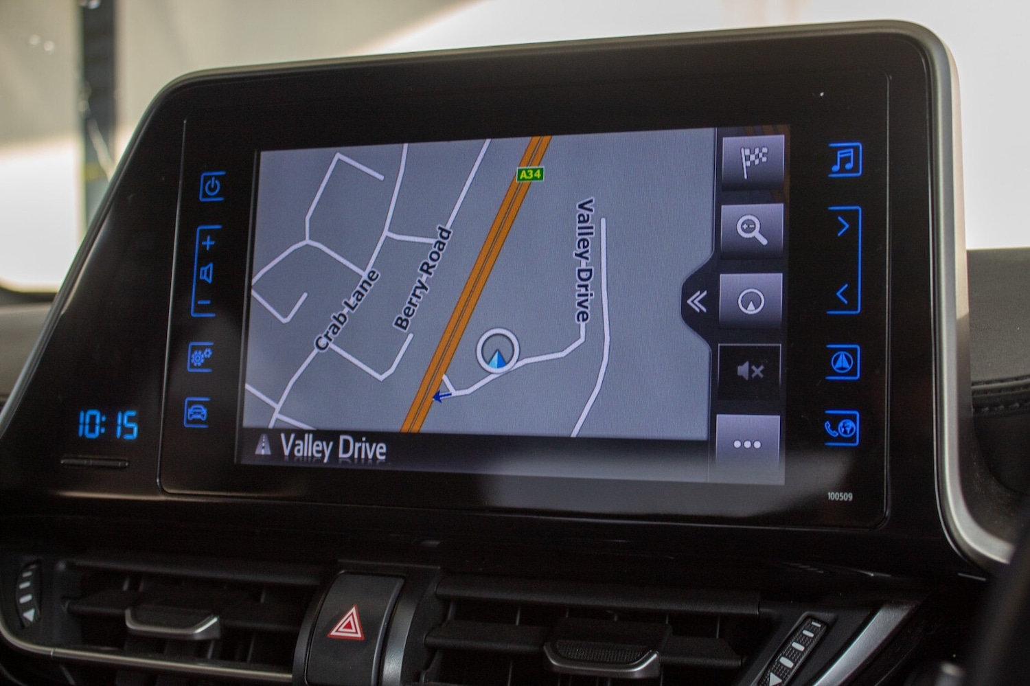 Used Toyota C-HR 2018 for sale - 77102617: Photo 16