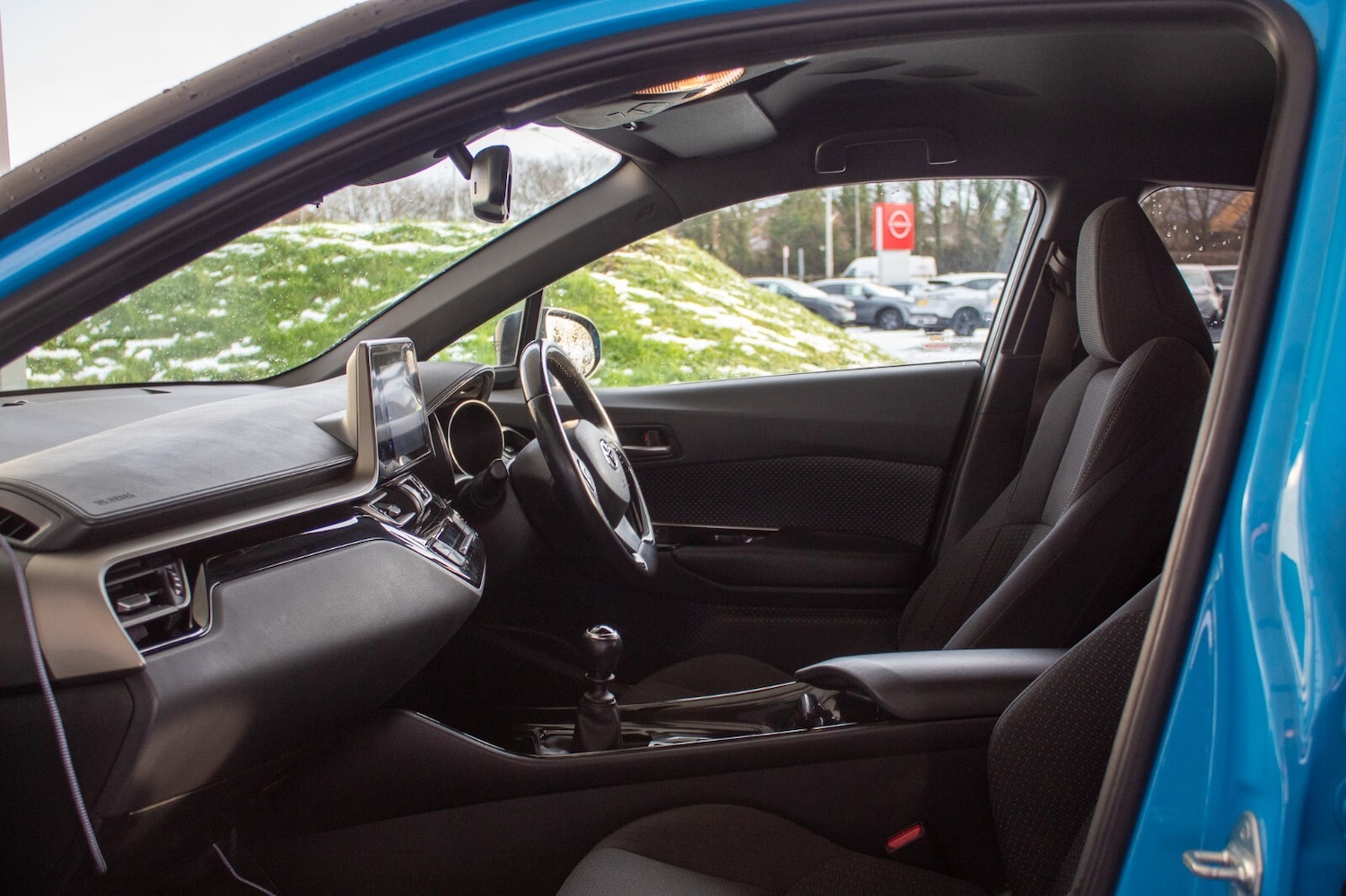 Used Toyota C-HR 2018 for sale - 77102617: Photo 7