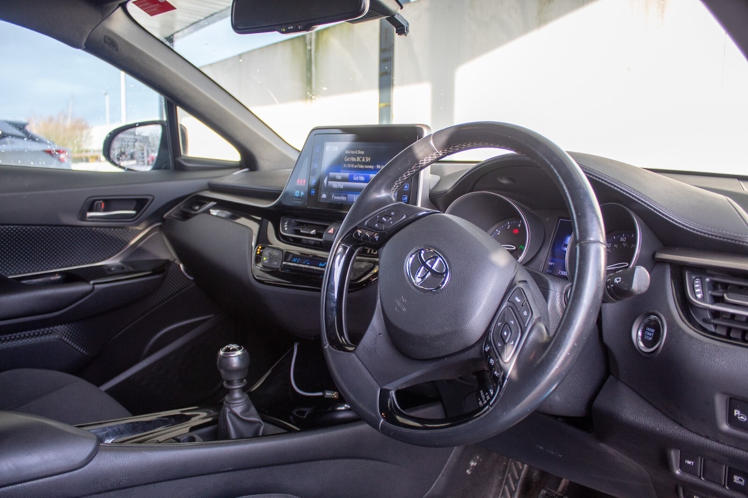 Used Toyota C-HR 2018 for sale - 77102617: Photo 9
