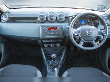 Used Dacia Duster 2021 for sale - 76580056: Photo