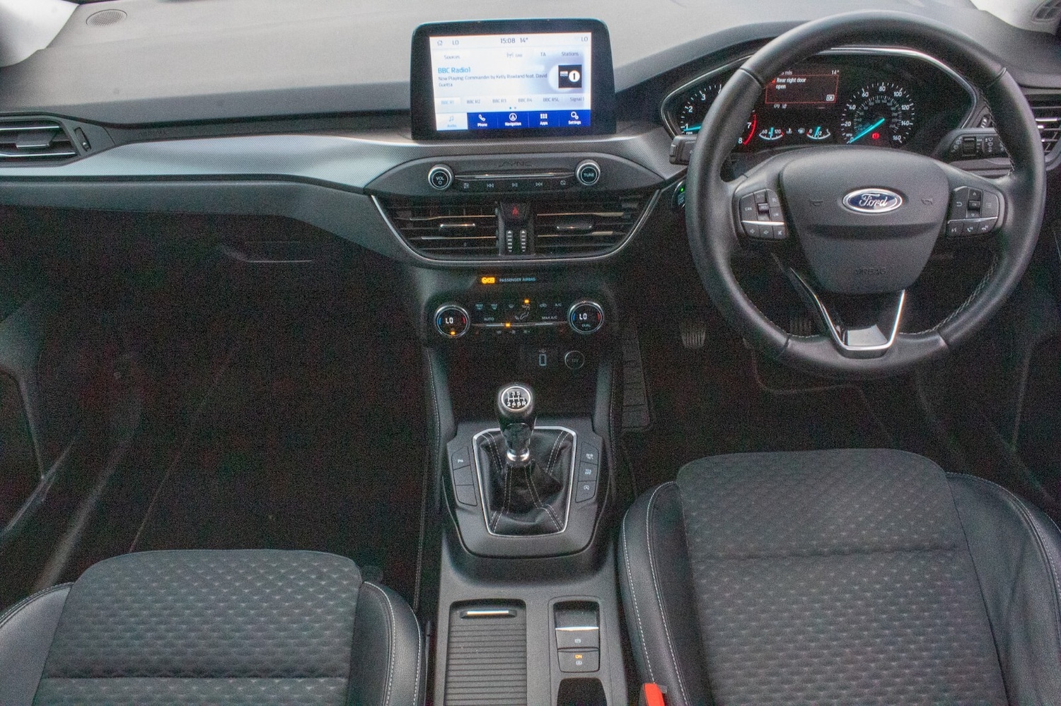 Used Ford Focus 2019 for sale - 76428107: Photo 2