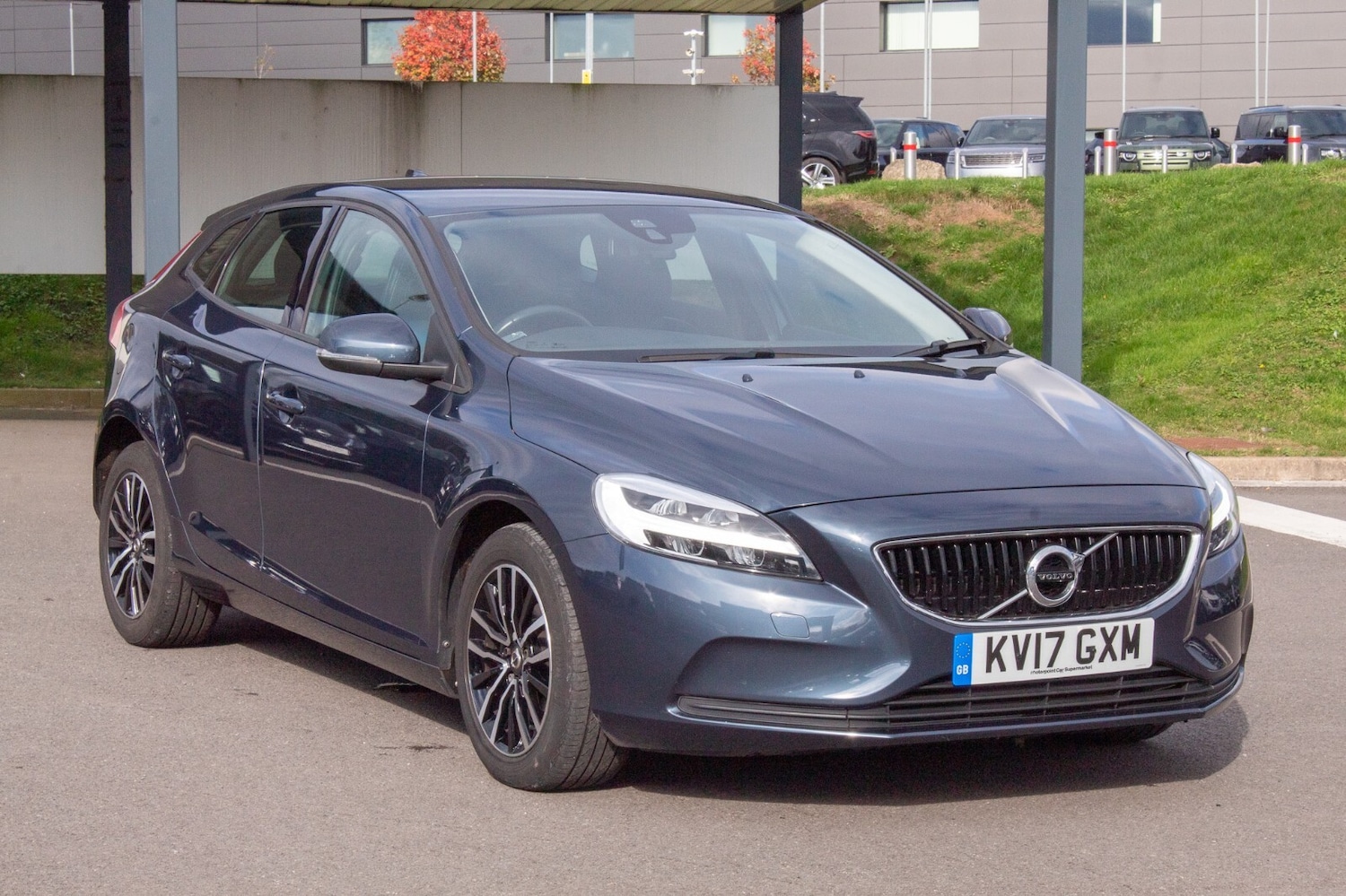 Used Volvo V40 2017 for sale - 76276316: Photo 1