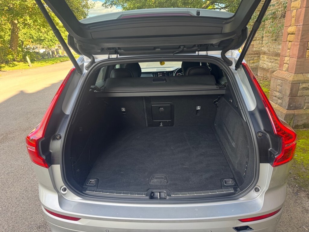 Used Volvo XC60 2018 for sale - 76998879: Photo 11