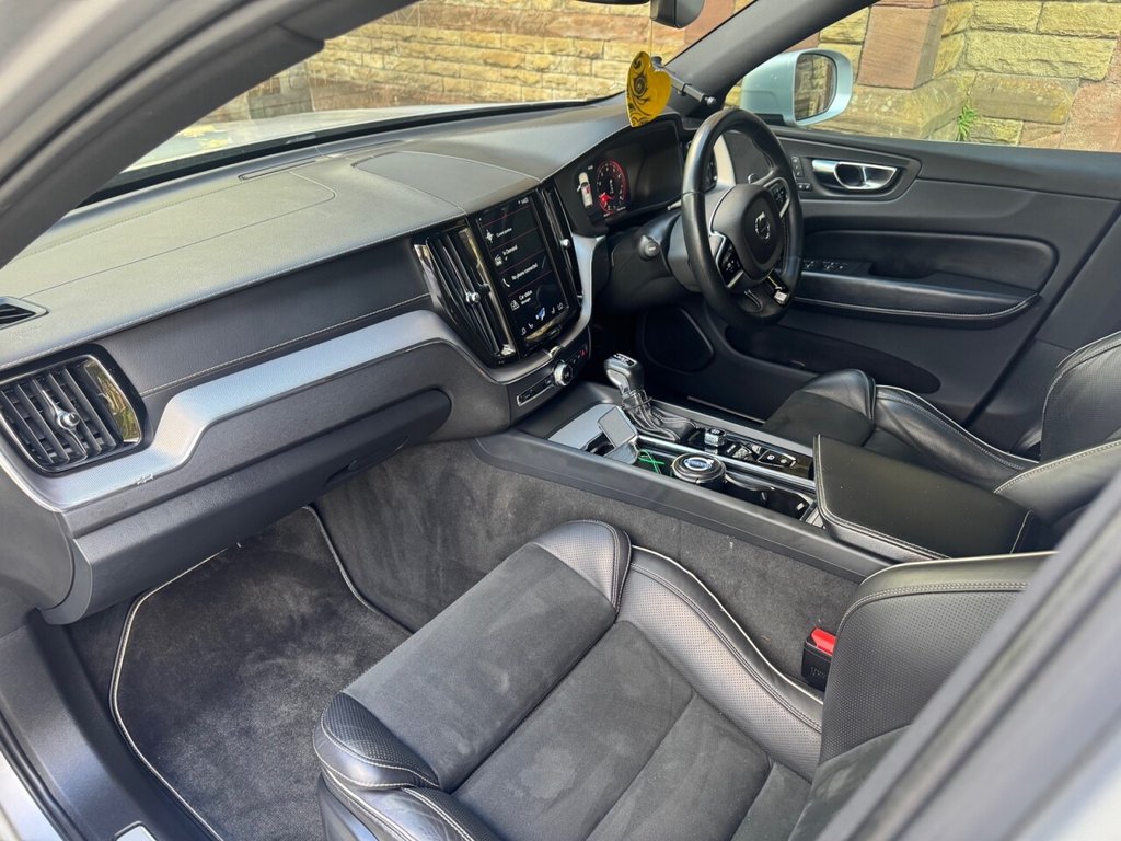 Used Volvo XC60 2018 for sale - 76998879: Photo 30