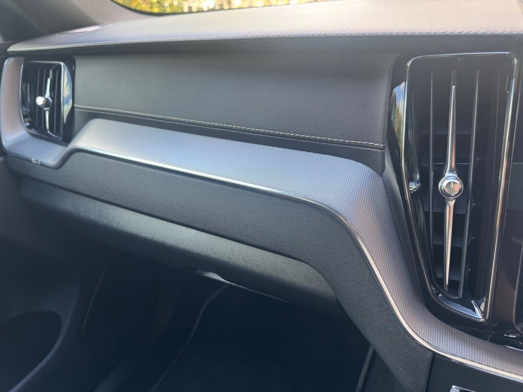 Used Volvo XC60 2018 for sale - 76998879: Photo 36