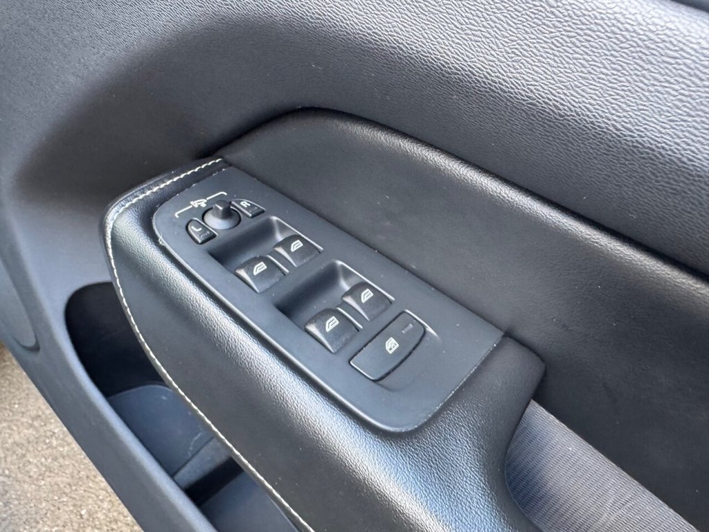 Used Volvo XC60 2018 for sale - 76998879: Photo 43