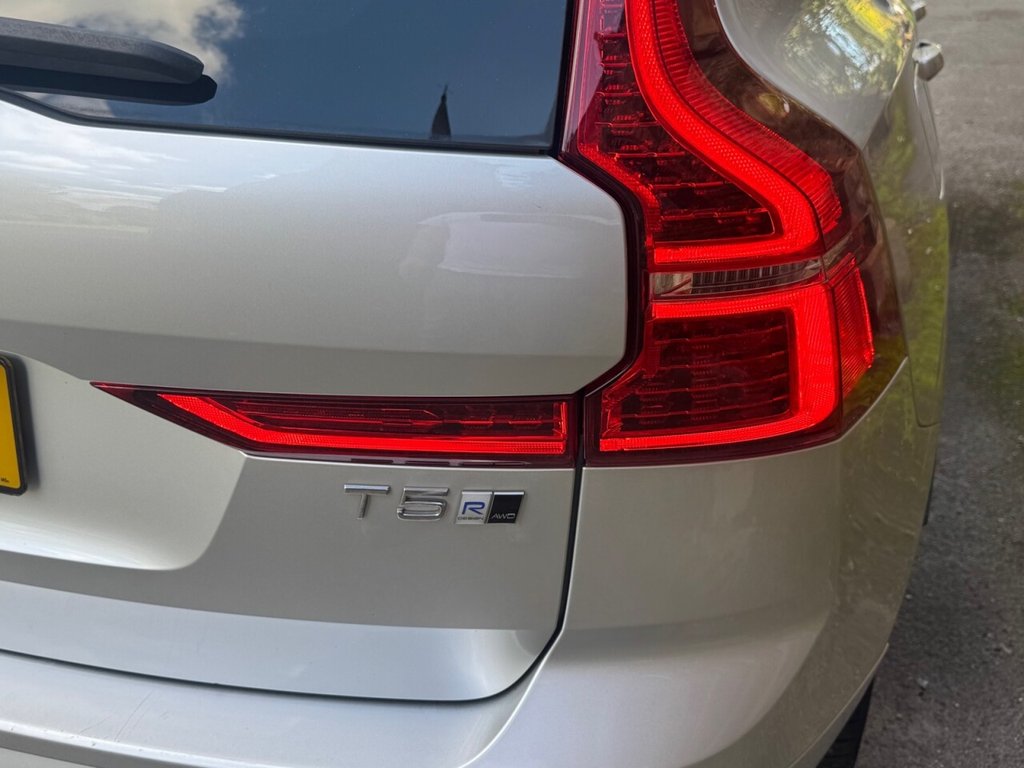 Used Volvo XC60 2018 for sale - 76998879: Photo 50