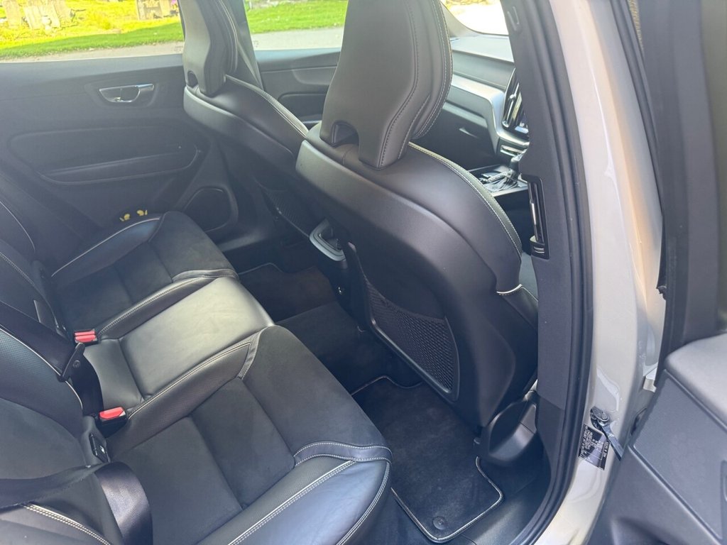 Used Volvo XC60 2018 for sale - 76998879: Photo 6