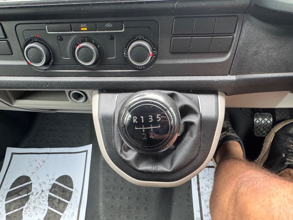 Used Volkswagen Transporter 2017 for sale - 77101026: Photo 12