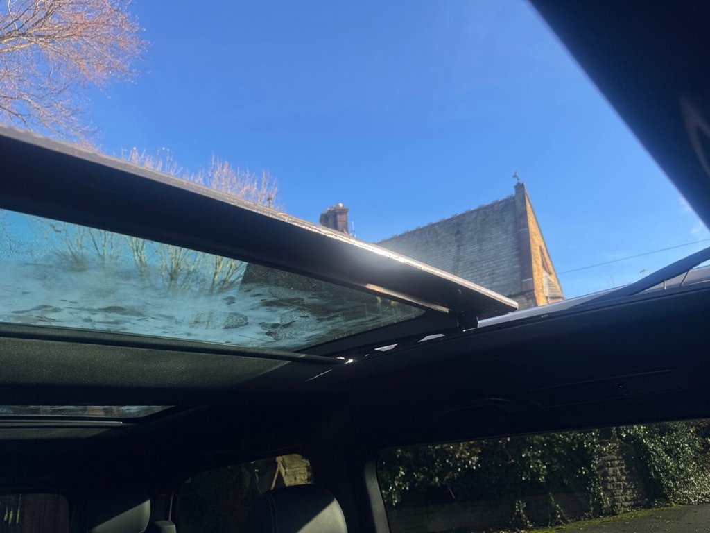 Used Mercedes-Benz V-Class 2022 for sale - 76998887: Photo 44