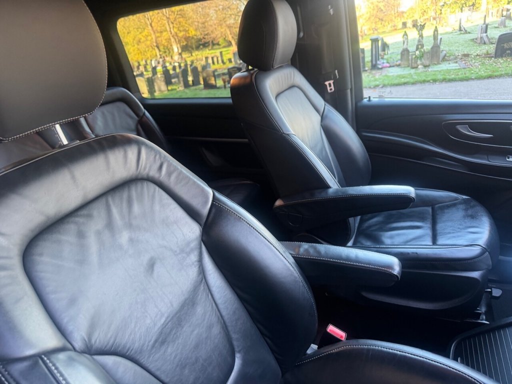 Used Mercedes-Benz V-Class 2022 for sale - 76998887: Photo 5