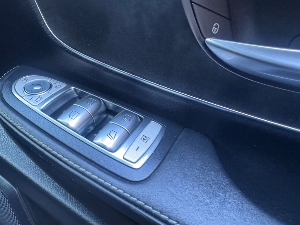 Used Mercedes-Benz V-Class 2022 for sale - 76998887: Photo 50