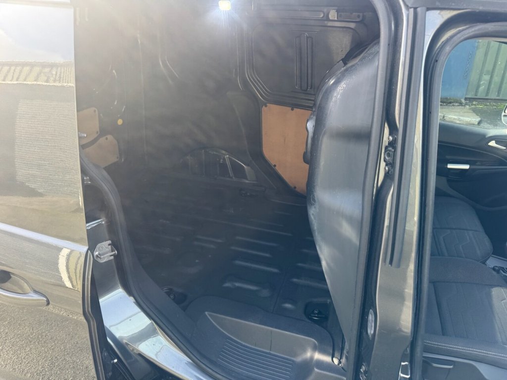 Used Ford Transit Connect 2017 for sale - 77631703: Photo 16