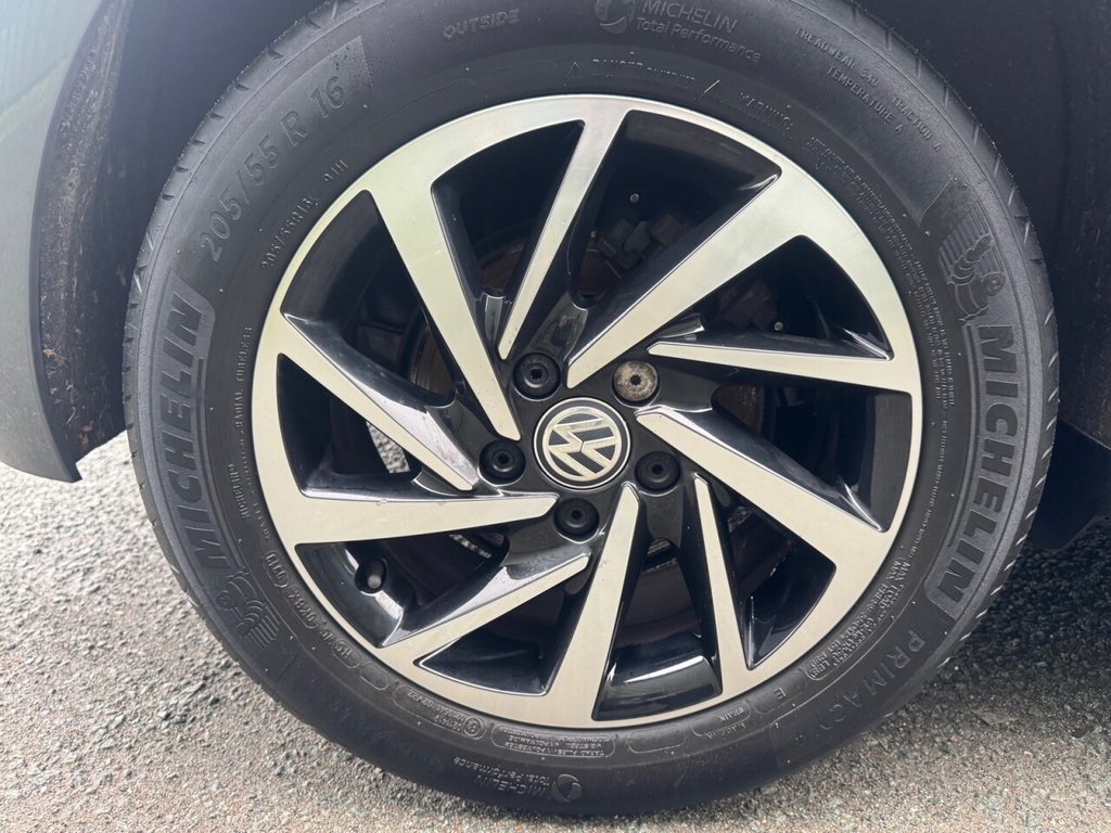 Used Volkswagen Golf 2019 for sale - 76998885: Photo 33