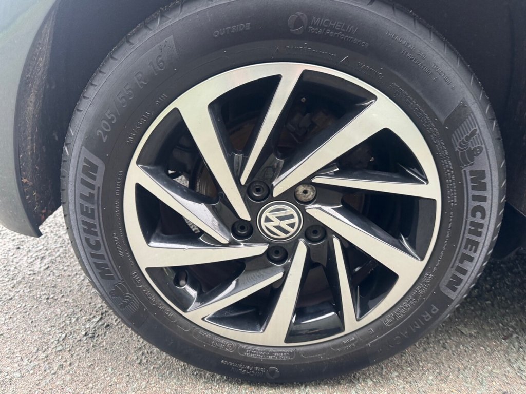 Used Volkswagen Golf 2019 for sale - 76998885: Photo 34