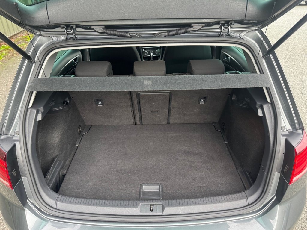 Used Volkswagen Golf 2019 for sale - 76998885: Photo 7