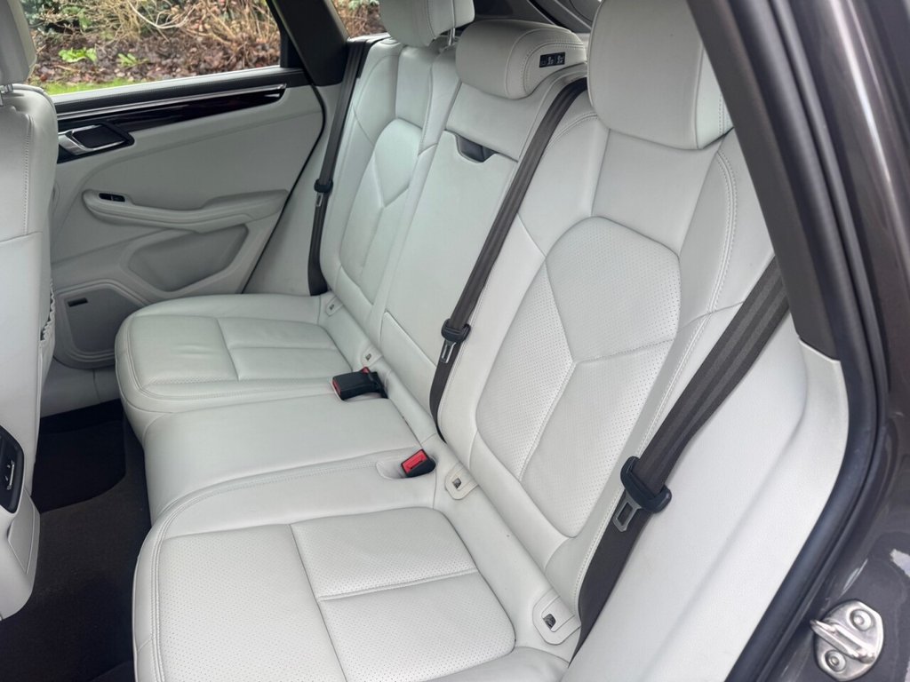 Used Porsche Macan 2015 for sale - 76998898: Photo 39