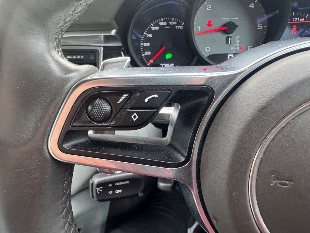 Used Porsche Macan 2015 for sale - 76998898: Photo 41