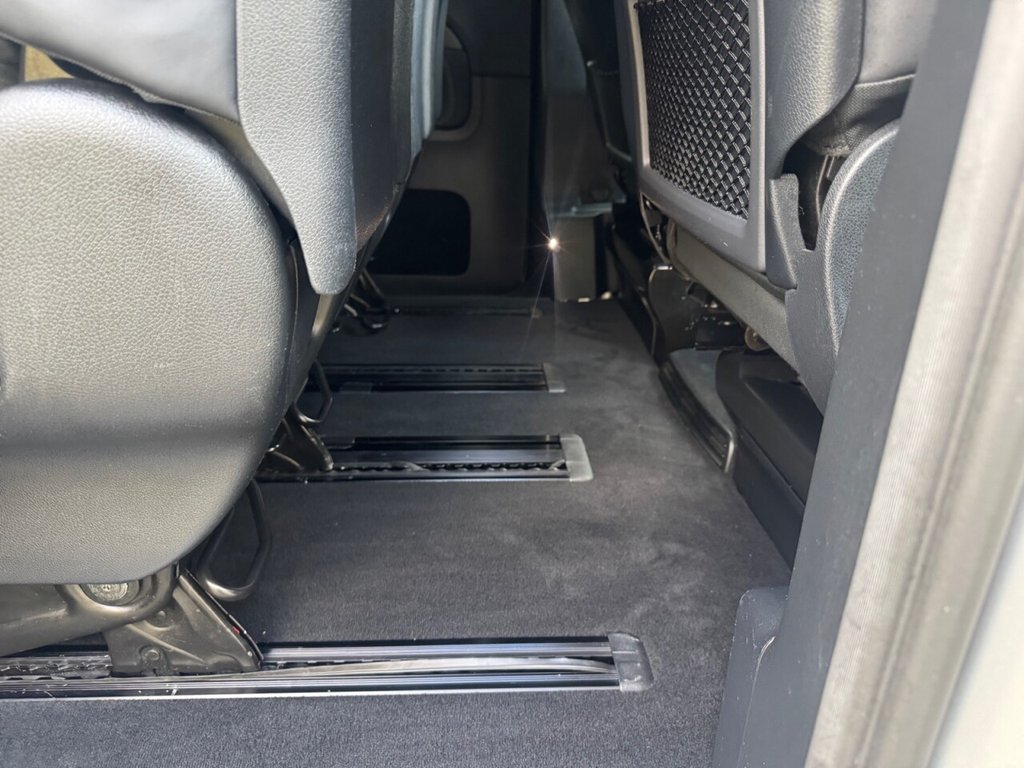 Used Mercedes-Benz V-Class 2020 for sale - 77020405: Photo 38