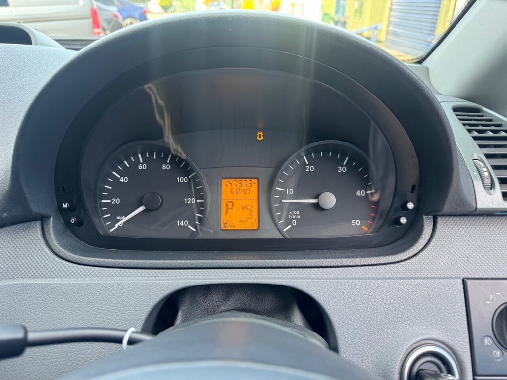 Used Mercedes-Benz Vito 2010 for sale - 76998882: Photo 11