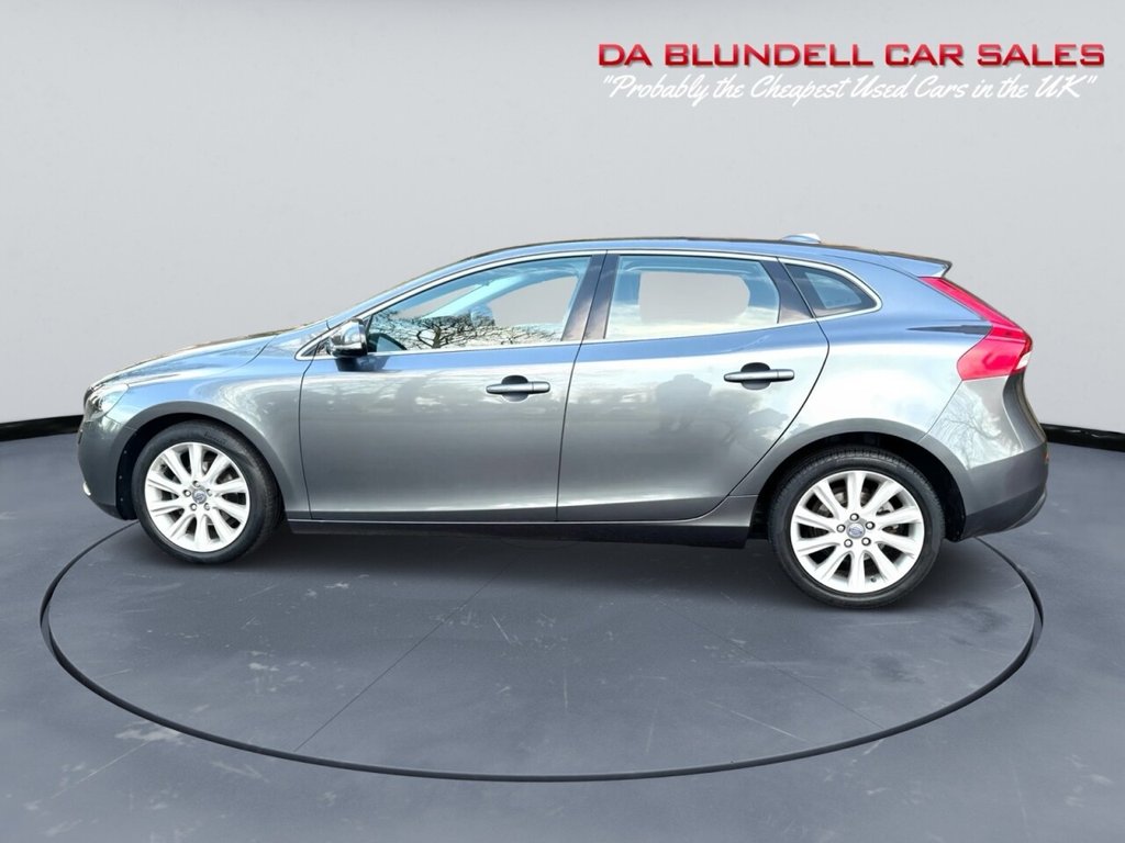 Used Volvo V40 2014 for sale - 77356379: Photo 16