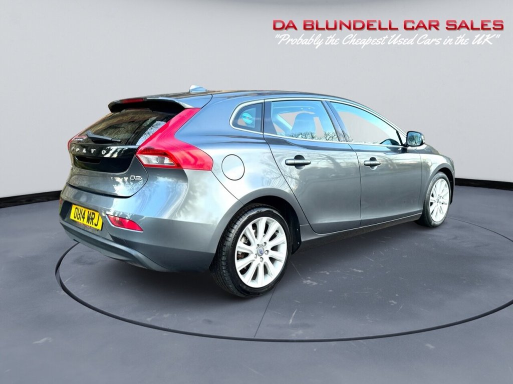 Used Volvo V40 2014 for sale - 77356379: Photo 24
