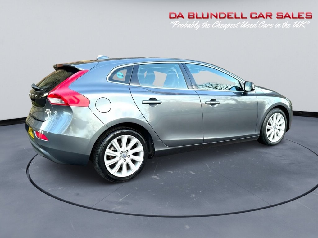 Used Volvo V40 2014 for sale - 77356379: Photo 25