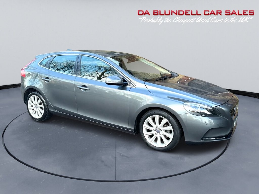 Used Volvo V40 2014 for sale - 77356379: Photo 26