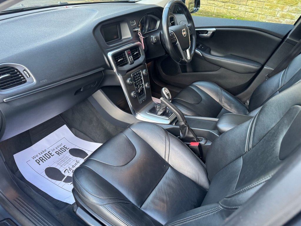 Used Volvo V40 2014 for sale - 77356379: Photo 31