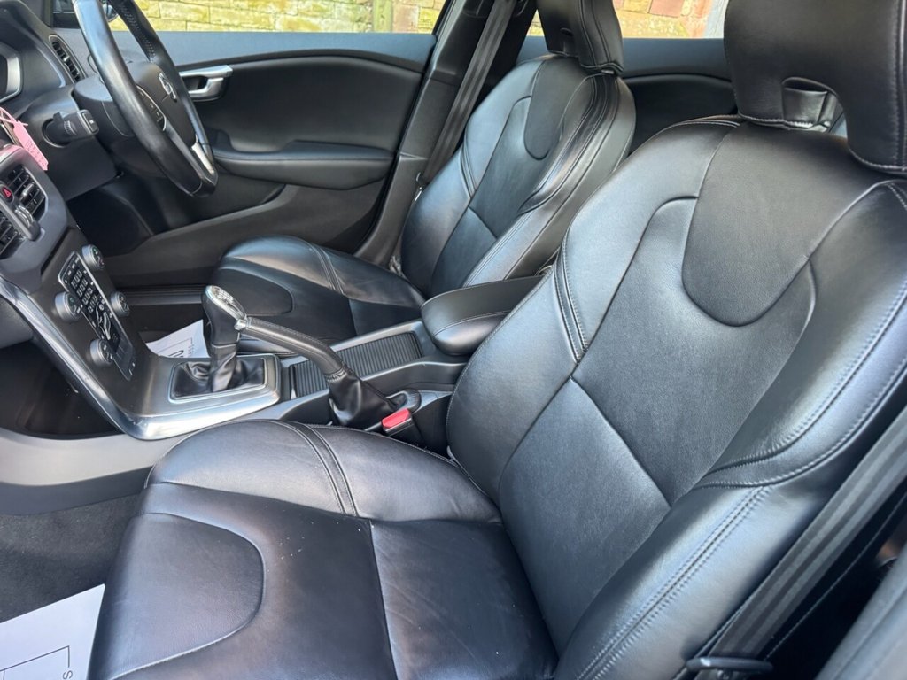 Used Volvo V40 2014 for sale - 77356379: Photo 32