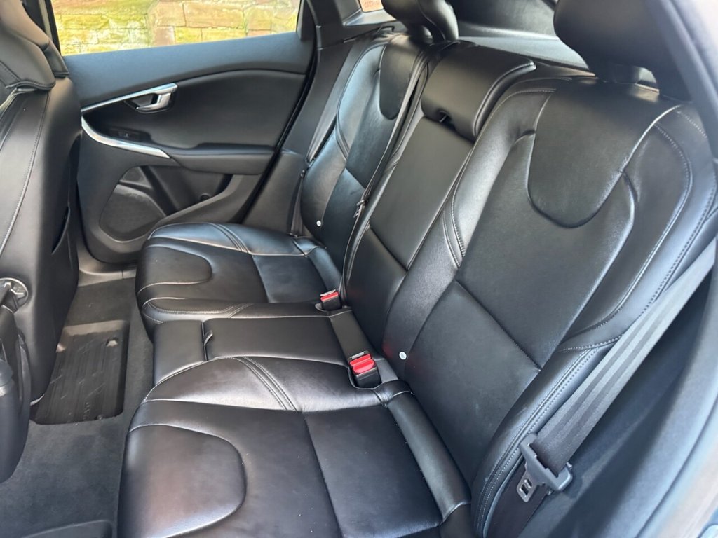 Used Volvo V40 2014 for sale - 77356379: Photo 34