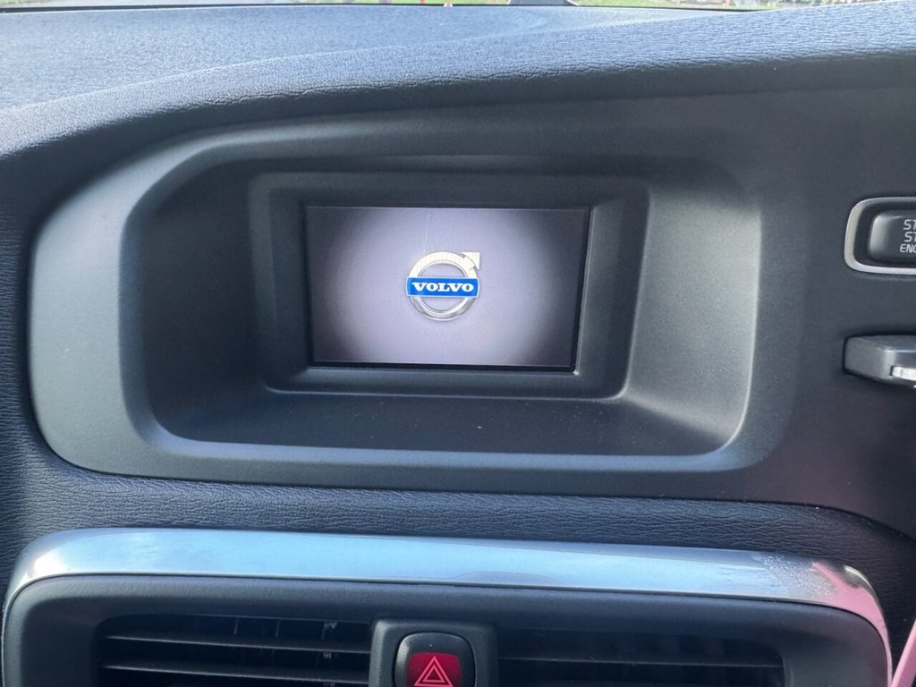 Used Volvo V40 2014 for sale - 77356379: Photo 38