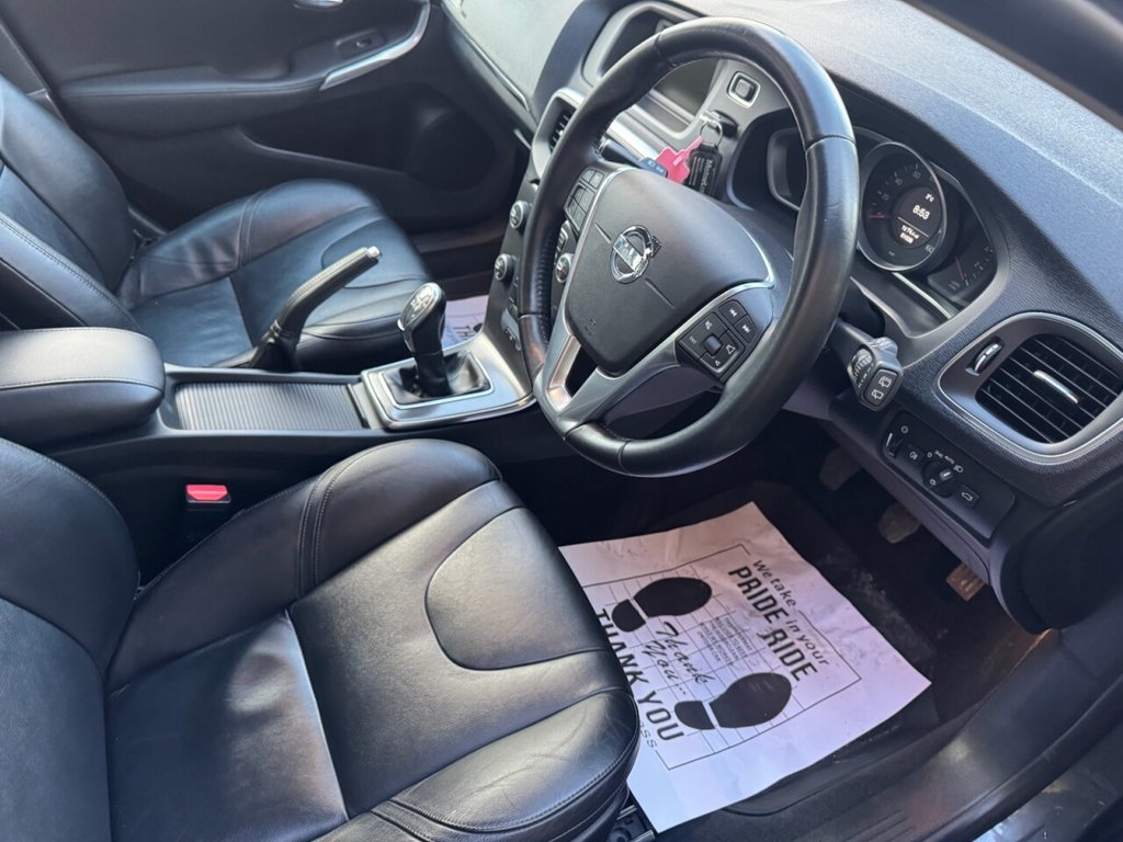 Used Volvo V40 2014 for sale - 77356379: Photo 4