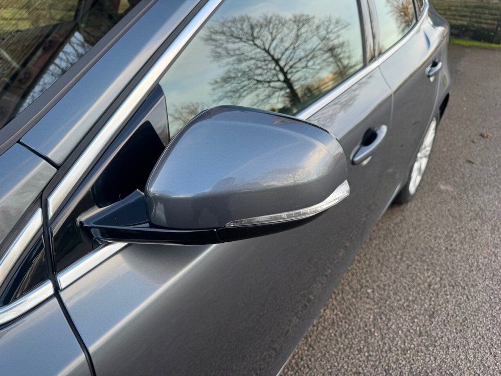 Used Volvo V40 2014 for sale - 77356379: Photo 45