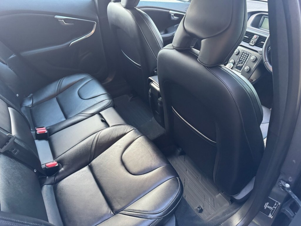 Used Volvo V40 2014 for sale - 77356379: Photo 6