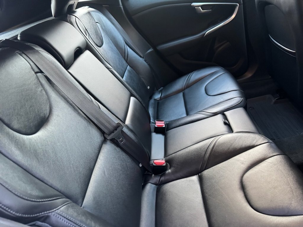 Used Volvo V40 2014 for sale - 77356379: Photo 7