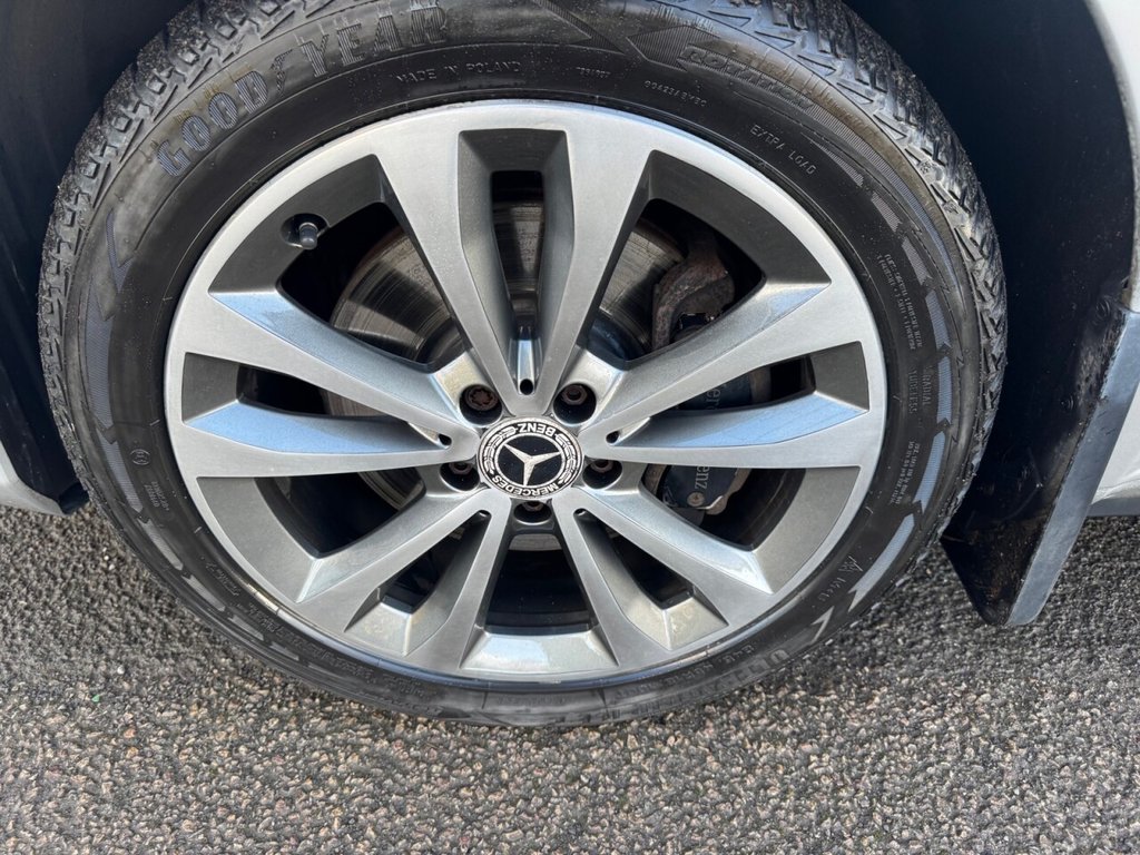 Used Mercedes-Benz V-Class 2019 for sale - 77227242: Photo 17