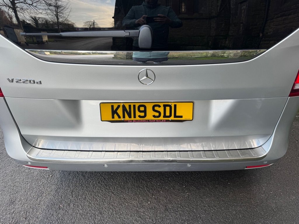 Used Mercedes-Benz V-Class 2019 for sale - 77227242: Photo 41