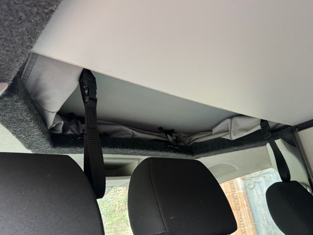 Used Volkswagen Transporter 2017 for sale - 76998888: Photo 15